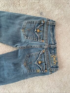Women's low rise Miss Me jeans